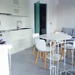 Fresh Renovated Maisonette Close To The 普拉迪斯亚罗斯