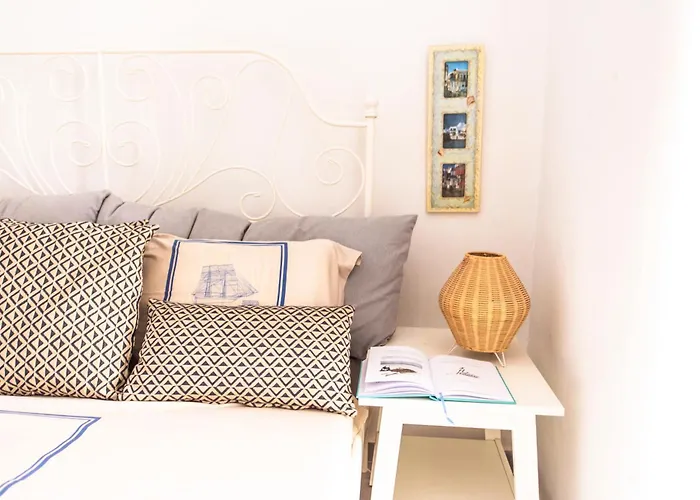 Daire Fresh Renovated Maisonette Close To The Platys Gialos (Mykonos)