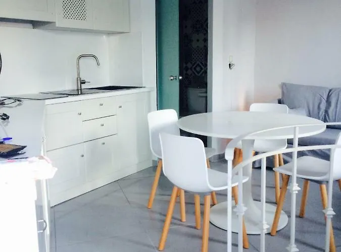 Fresh Renovated Maisonette Close To The Platys Gialos (Mykonos)